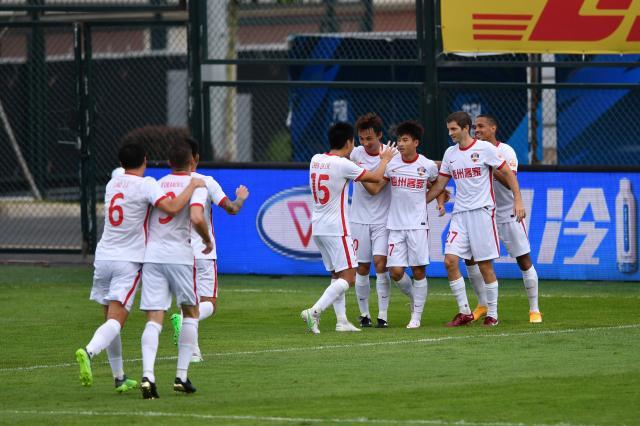 半岛体育-【中超】陈国抗挑射献中超处子球 梅州客家1比0深圳