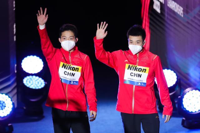 半岛体育官网-世锦赛曹缘/王宗源赢开门红 全红婵半决赛小失误