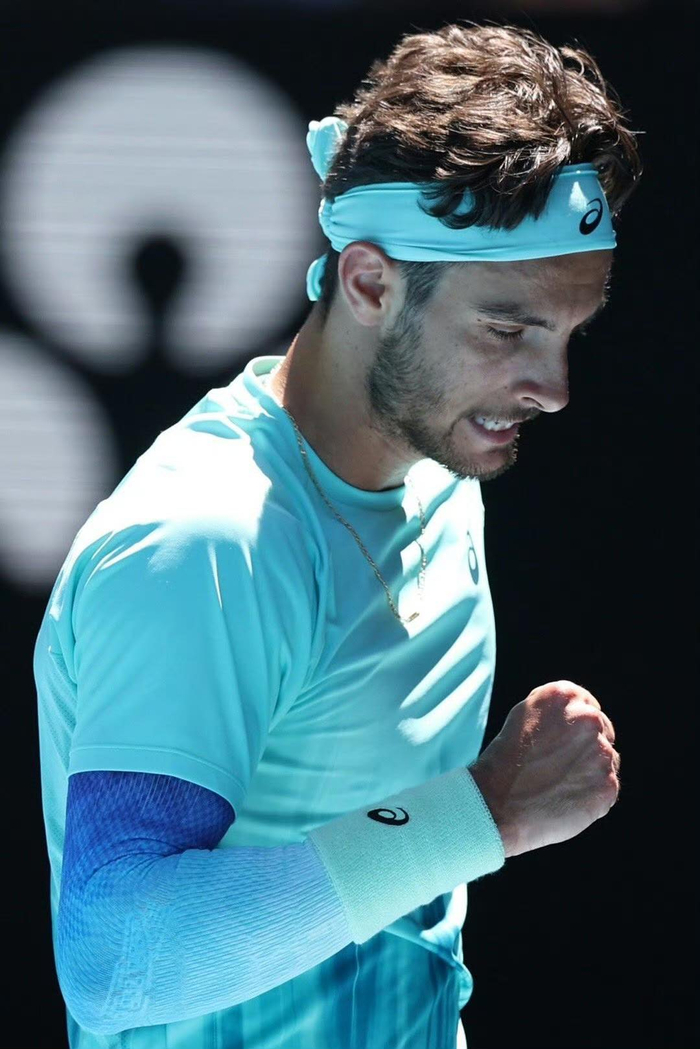 半岛体育下载-穆塞蒂全八强难耐德约，辛纳速胜同胞会师球王|巴金|八分之一决赛|洛伦佐·穆塞蒂|扬尼克-辛纳|弗里茨_新浪体育_新浪新闻