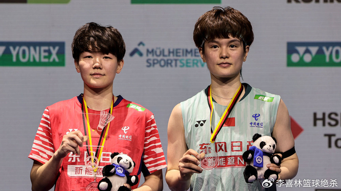 半岛体育娱乐-2-0击败世界第二！中国女羽24岁战将夺冠：看齐陈雨菲冲击主力？|韩千禧|羽毛球公开赛|国羽|王祉怡|韩悦_新浪新闻