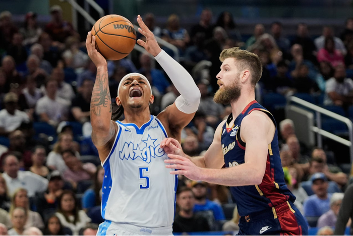 半岛体育下载-决绝的反扑，功亏一篑|克村|魔术|黄蜂|登子|多诺万-米切尔_新浪体育_新浪新闻